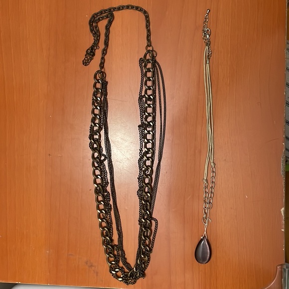 Fashion necklaces & bracelets bundle - Picture 2 of 5